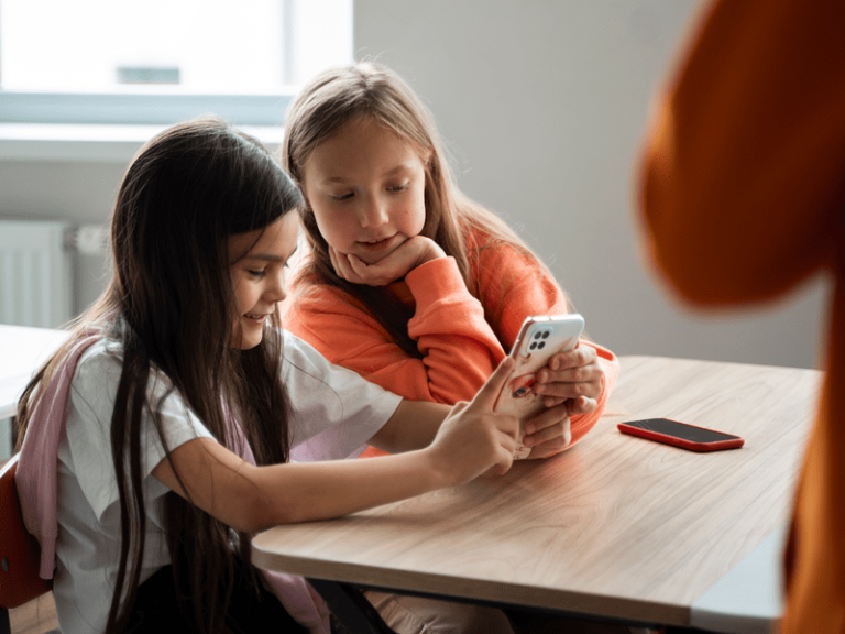 Celulares nas escolas